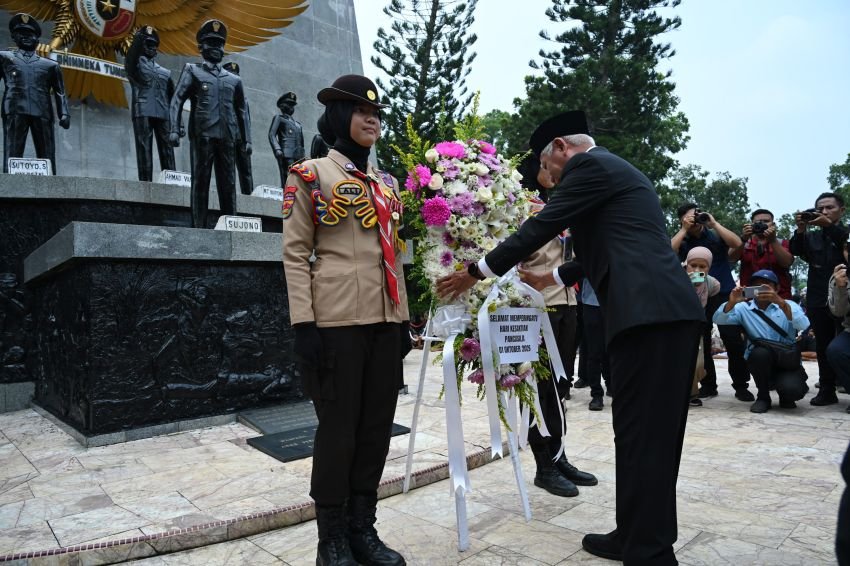 Hari Kesaktian Pancasila di Bandar Betsy, Wagub Surya Ajak Warga Perkuat Persatuan dan Gotong Royong