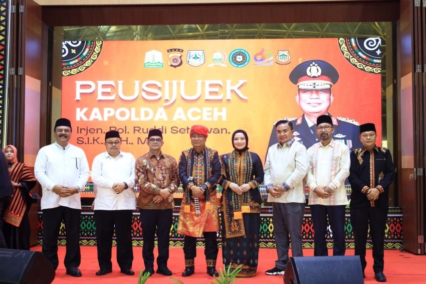 Pulang Kampung ke Tanah Alas: Kapolda Aceh Di-Peusijuek di Maulid IKAGARA, Kenang Masa Kecil