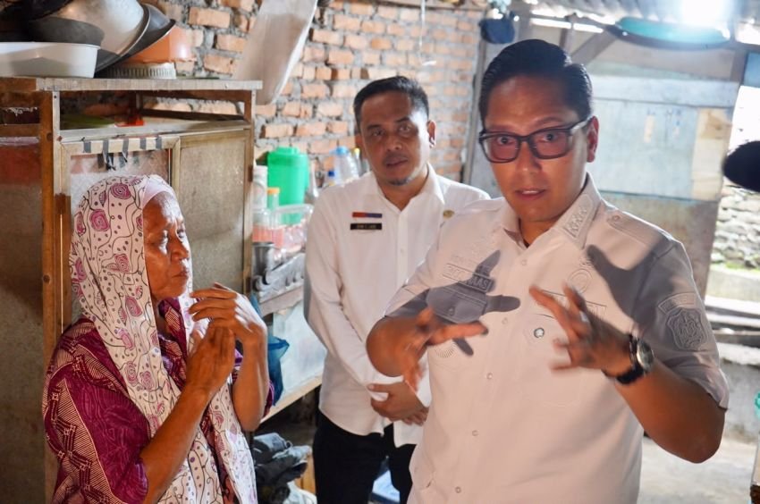 10 Tahun Bertahan di Dapur Roboh Akibat Rob: Rico Waas Gercep Perintahkan Bedah Rumah Cici di Belawan