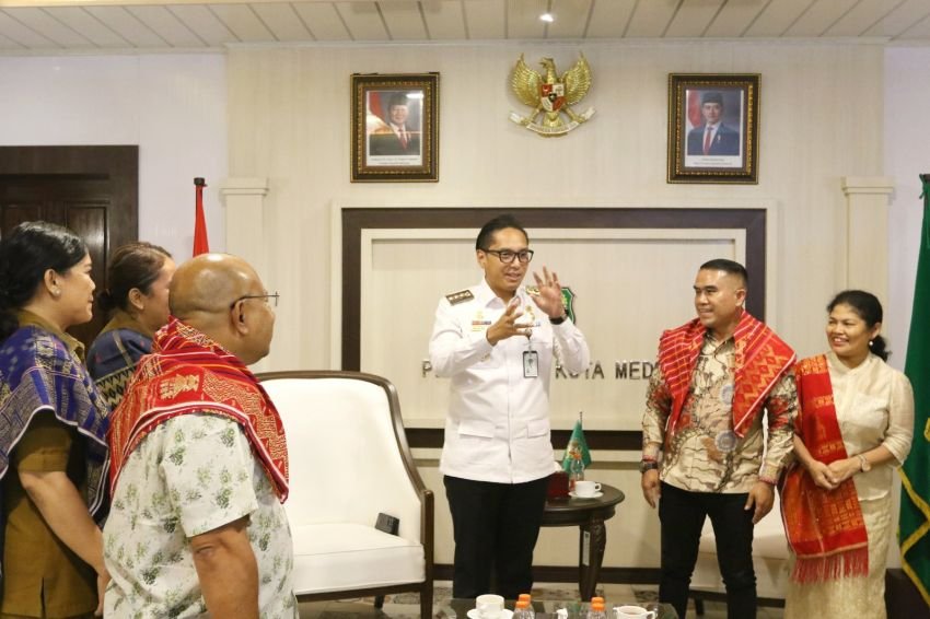 Rico Waas Akan Ditabalkan Marga Ginting, Ingin Kenalkan Budaya Karo Lebih Luas