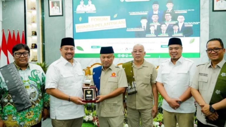 Bupati Batu Bara Baharuddin Siagian Ajak Generasi Muda Ciptakan Peluang Usaha dari Potensi Lokal