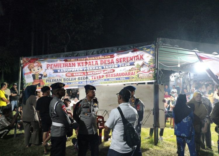 Cegah Kericuhan Hitung Suara: Brimob Polda Sumut Kawal Ketat Rekapitulasi Pilkades Asahan Hingga Malam