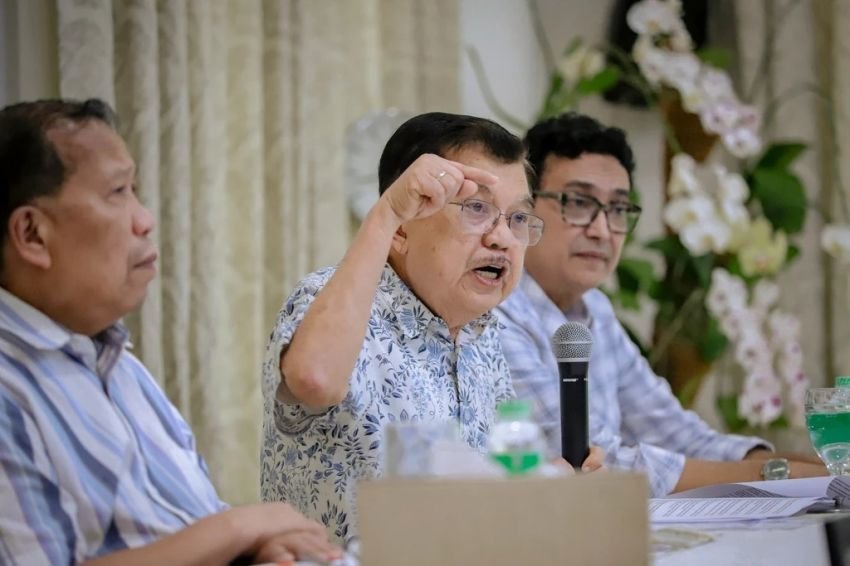 Blak-blakan! Jusuf Kalla Tegaskan Percaya Ijazah Jokowi Asli, Sentil Balik Pihak yang Suka Menuduh