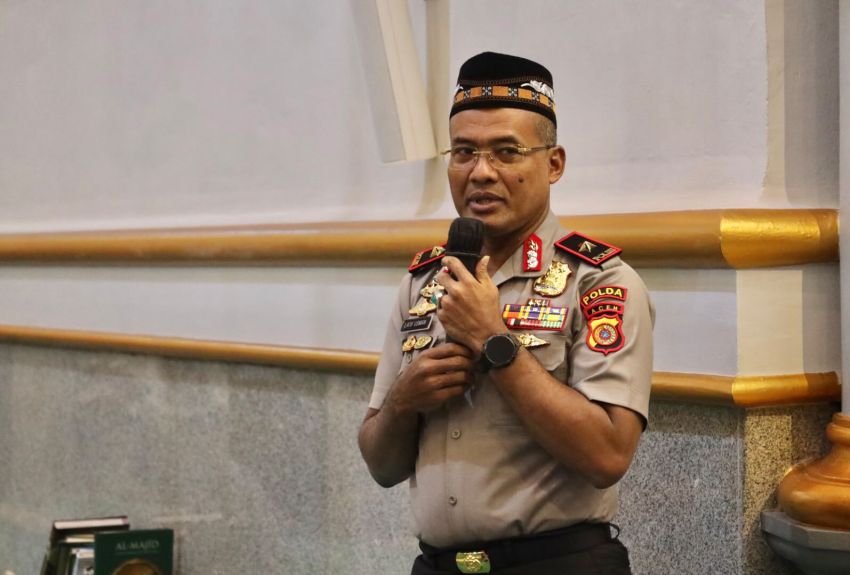 Wakapolda Aceh Gelar Subuh Keliling di Masjid Oman Al-Makmur, Ajak Warga Bersama Jaga Kamtibmas