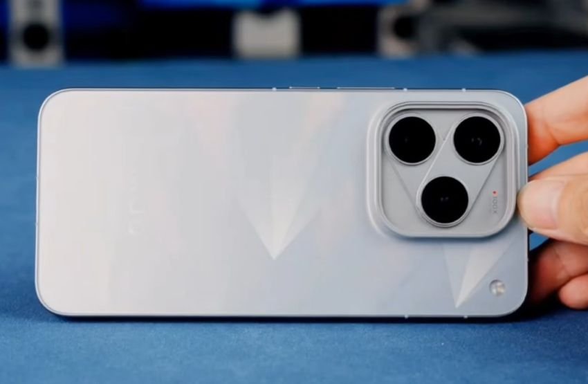 iQOO 16 Meluncur! Punya Baterai 8.400 mAh dan Fast Charging 100W, Harga Mulai Rp15,9 Juta