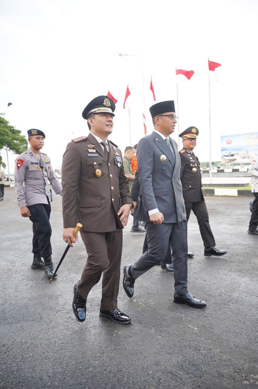 Hadiri Upacara HUT ke-81 TNI di Belawan, Rico Waas Dorong Sinergi Pemko & TNI Makin Dekat Rakyat