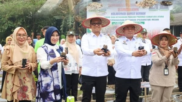 Dukung Pengendalian Inflasi Pangan, Wakil Wali Kota Tanjungbalai Hadiri Gerakan Tanam Cabai Serentak dan Peluncuran Kampus Mandiri Pangan
