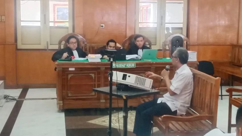 Sidang Korupsi Waterfront City Samosir: Terdakwa Buka-bukaan Soal Adendum Proyek & Tegaskan Tak Terima Sepeser Pun