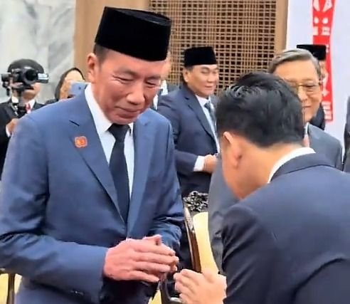 Sebut Ada Politisasi, Jokowi Tak Khawatir soal Gugatan Pendidikan Gibran: Saya yang Mengantarkan ke Sekolah