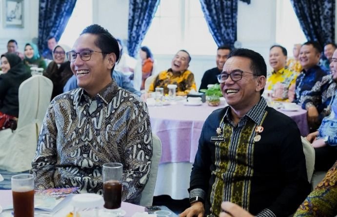 Rico Waas Ingatkan Kepala Daerah dan Wakilnya Tak Terjebak Konflik: Program Rakyat Bisa Terganggu