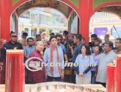 Cawapres Gibran Rakabuming Raka Kunjungi Masjid-Vihara di Singkawang