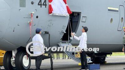 Presiden Jokowi dan Menhan Prabowo Resmikan Penyerahan Alutsista