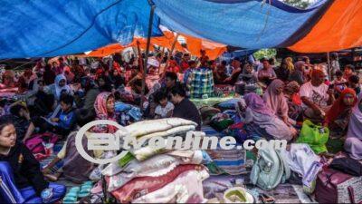 Masih Trauma , Warga  sumedang  Enggan Pulang Kerumah