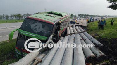 Bus Rombongan Guru Tabrak Truk di Tol Ngawi-Solo, Dua Orang Tewas