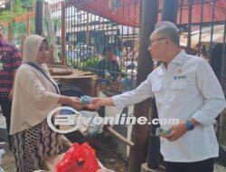 Blusukan ke Pasar Palmerah, Mendag Zulhas Pantau Harga Kebutuhan Pokok