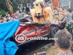 Truk Fuso Timpa Mobil Rombongan Guru, 5 Korban Tewas di Simalungun