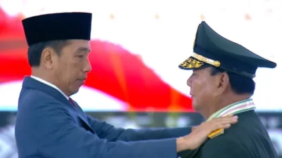 Presiden Jokowi Ucapkan Selamat Pada Jenderal Prabowo Subianto