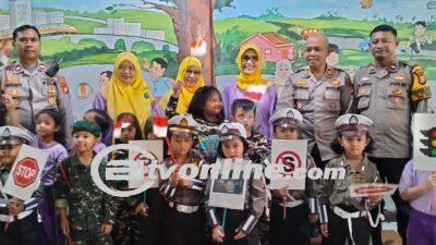 Polisi Sahabat Anak, Polsek Metro Menteng berikan Edukasi Kepada Anak – Anak Paud