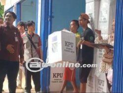 Kpu kota Jambi menggelar pelepasan pendistribusian logistik Pemilu untuk dua Kecamatan