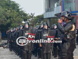 1.758 Polisi Siap Siaga Jaga Demo di Kantor KPU dan Bawaslu Hari ini