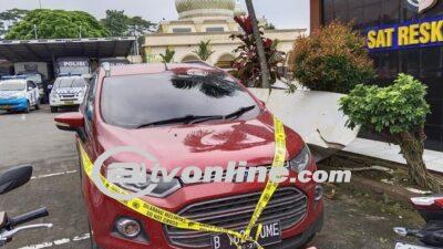 Kumpulan Fakta Pengemudi Tewas Tergorok dalam Mobil Ford di Kuningan