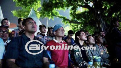 Sandiaga Uno dan Gibran Rakabuming, Nobar Semifinal Piala Asia U-23 Bersama