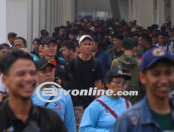 Pesta May Day di Stadion Madya Usai Demo di Patung Kuda