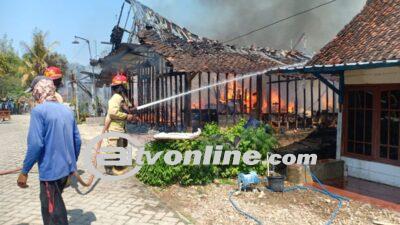 Kebakaran Hanguskan 3 Rumah Milik Petani di Bojonegoro, Kerugian Rp500 Juta