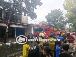 Toko Baju di Cibaduyut Terbakar, 10 Truk Damkar Diterjunkan ke Lokasi