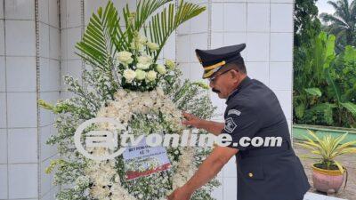 Kenang Jasa Para Pahlawan, Lapas Kelas IIA Labuhan Ruku Laksanakan Ziarah Tabur Bunga