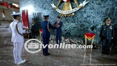 Duplikat Bendera Merah Putih dan Teks Proklamasi Tiba di Monas, Disambut Meriah dengan Iringan Marching Band