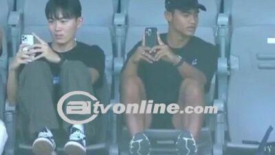 Kehadiran Pratama Arhan di Tribun Stadion Menuai Kontroversi?