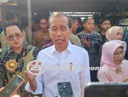 Presiden Jokowi Kunjungi Pasar Dukuh Kupang Surabaya, Sempat diteriaki ‘MULYONO’ Oleh Warga