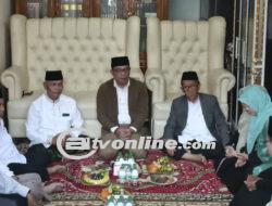 Ridwan Kamil Silaturahmi ke Tokoh Dewan Masjid Indonesia di Tanjung Priok, Disambut Antusias Warga