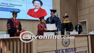 Megawati Soekarnoputri Dianugerahi Gelar Profesor Kehormatan oleh Silk Road International University di Uzbekistan