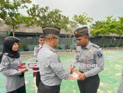 Lapas Kelas IIA Labuhan Ruku Kanwil Kemenkumham Sumut Gelar Upacara Kenaikan Pangkat