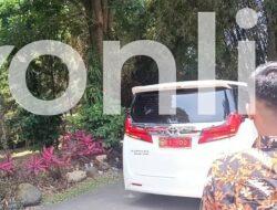 Mobil Dinas Prabowo Tinggalkan Hambalang Saat Pembekalan Calon Wamen