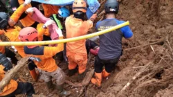 Ibu dan Anak Tertimbun Longsor di Kebumen, Ditemukan Meninggal Dunia Berpelukan