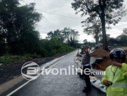 Polres Simalungun Terapkan Sistem Buka Tutup di Lokasi Longsor Jalan Pematangsiantar – Parapat