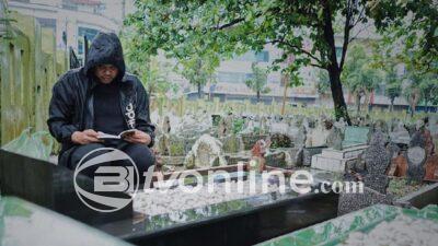 Jelang Pemungutan Suara, Bobby Nasution Ziarah ke Makam Sang Ayah untuk Memohon Restu