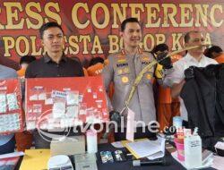 Polisi Tangkap Ketua Gangster Bogor, Usman, Sita 29 Gram Sabu dan Jaket Lapis Baja