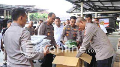 Kapolres Malang Tinjau Lokasi Banjir di Sumbermanjing Wetan dan Salurkan Bantuan Logistik