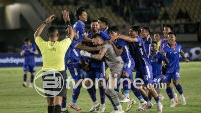 Arema FC Menang Telak 3-0 atas Persita, Pelatih Joel Cornelli Puji Penampilan Pemain Pengganti